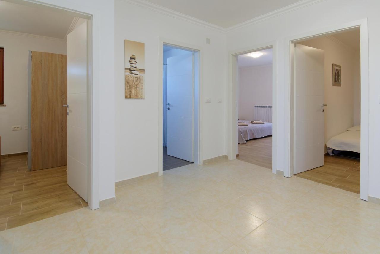 Apartments Belvedere By Rent Istria Plovanija Екстер'єр фото