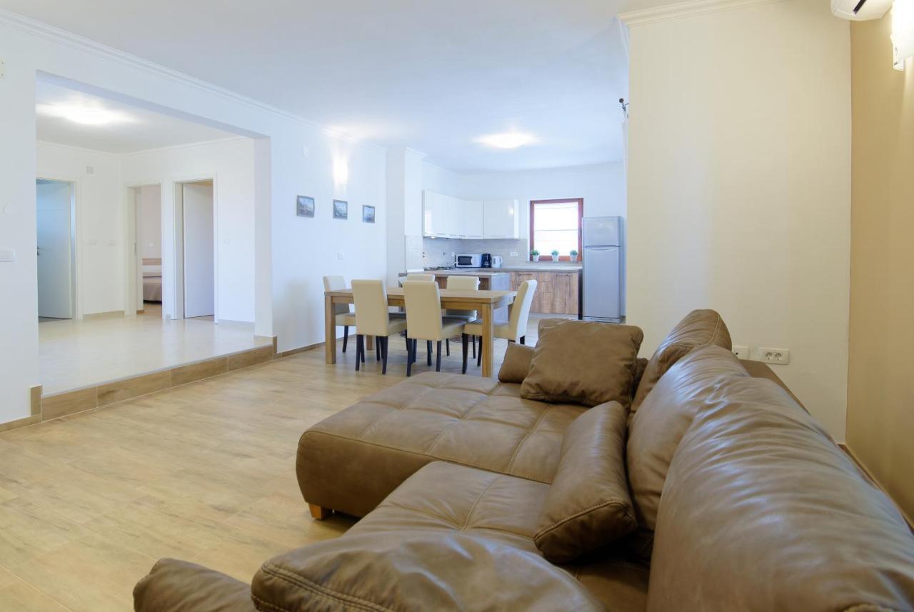 Apartments Belvedere By Rent Istria Plovanija Екстер'єр фото