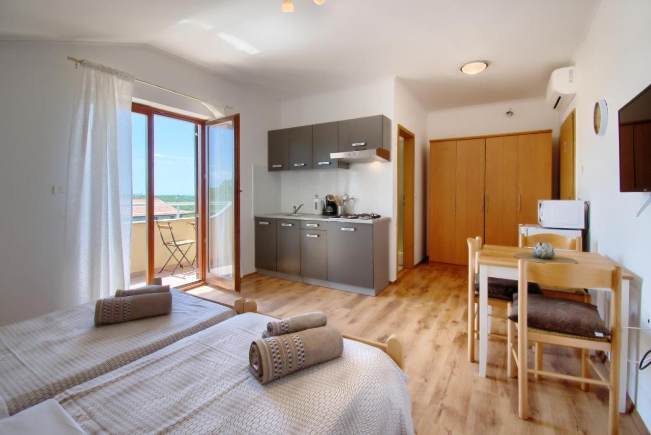 Apartments Belvedere By Rent Istria Plovanija Екстер'єр фото