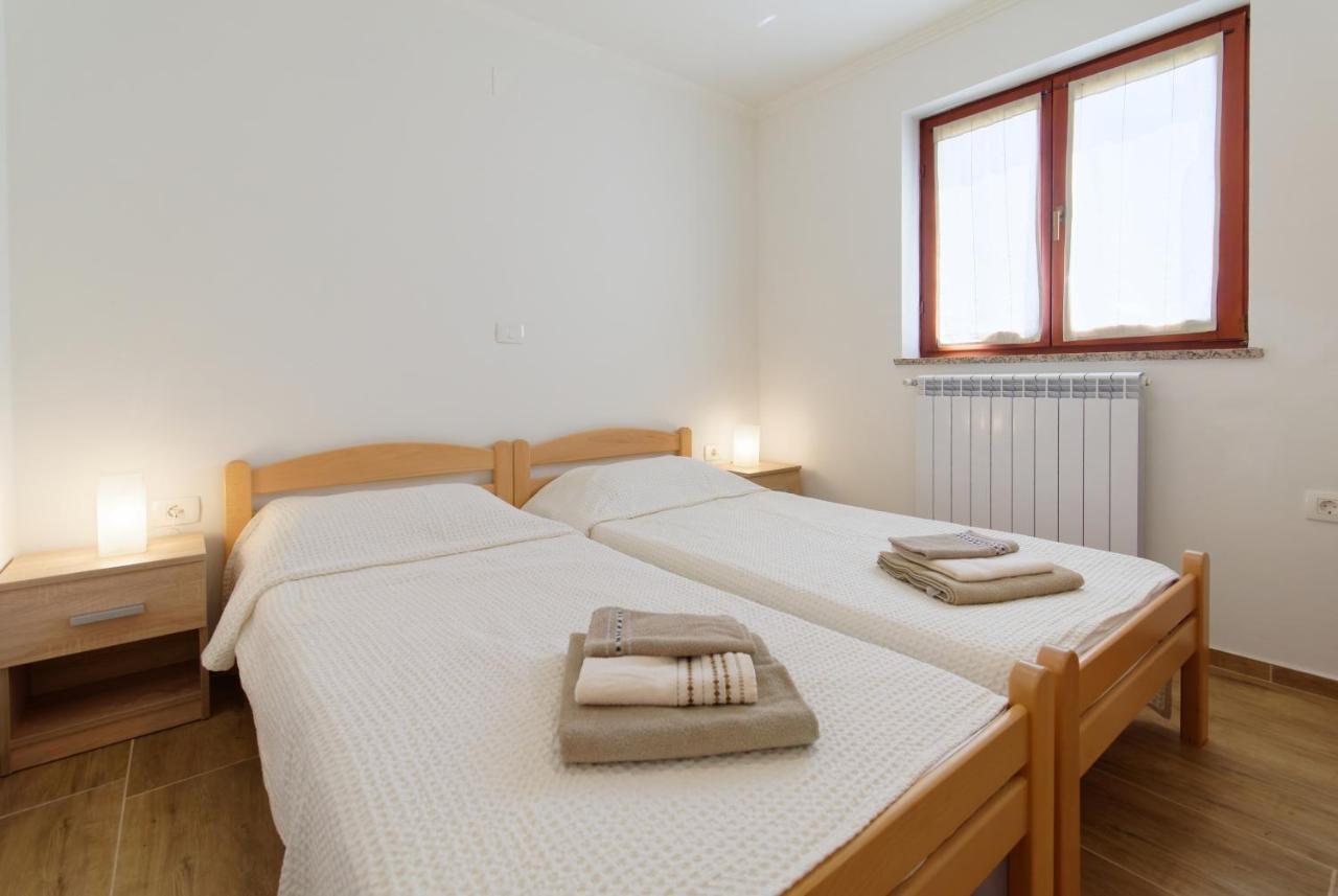 Apartments Belvedere By Rent Istria Plovanija Екстер'єр фото