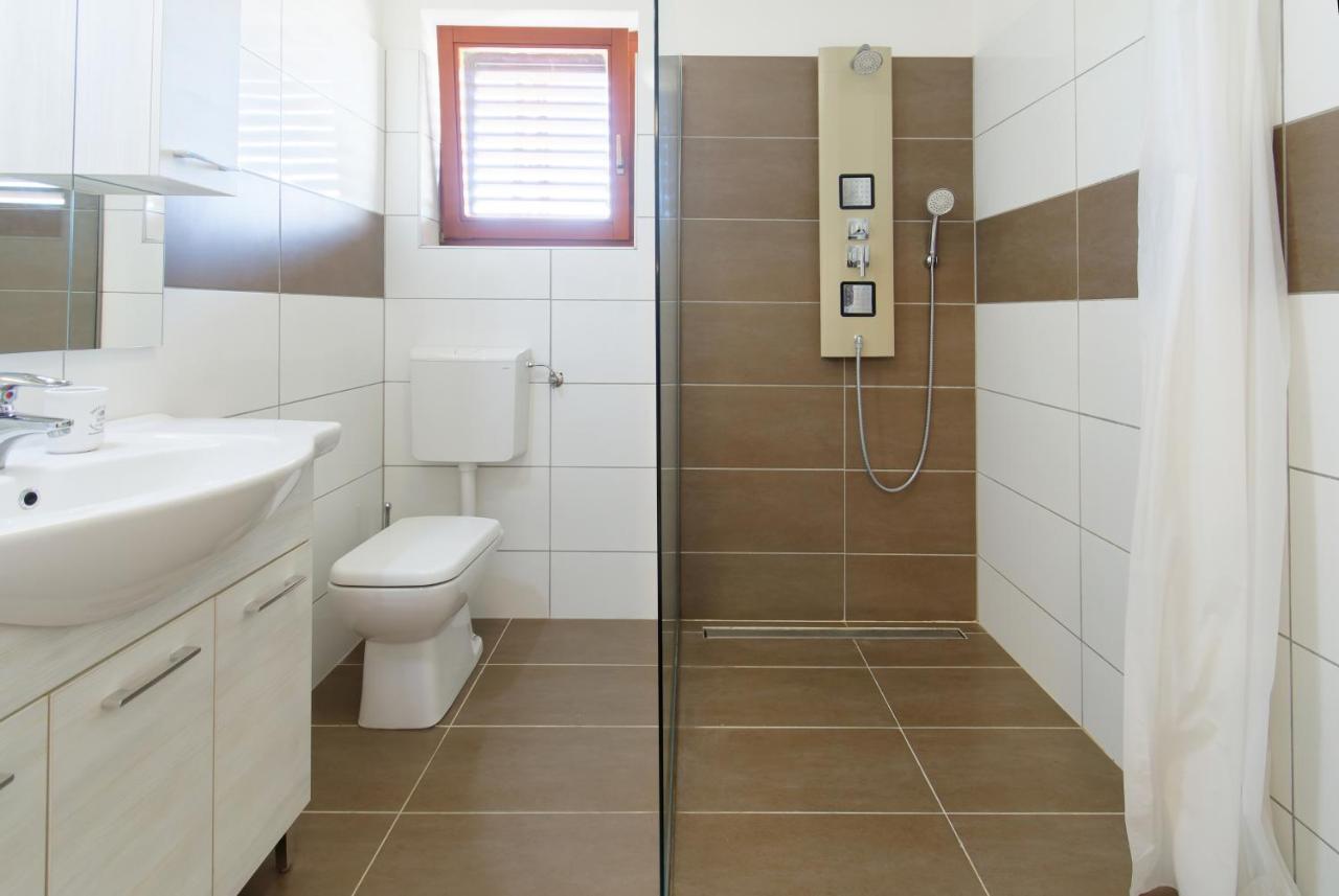 Apartments Belvedere By Rent Istria Plovanija Екстер'єр фото
