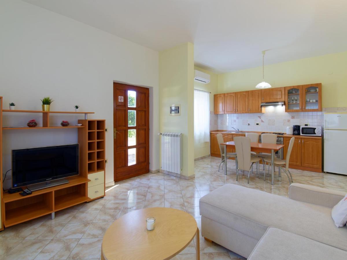Apartments Belvedere By Rent Istria Plovanija Екстер'єр фото