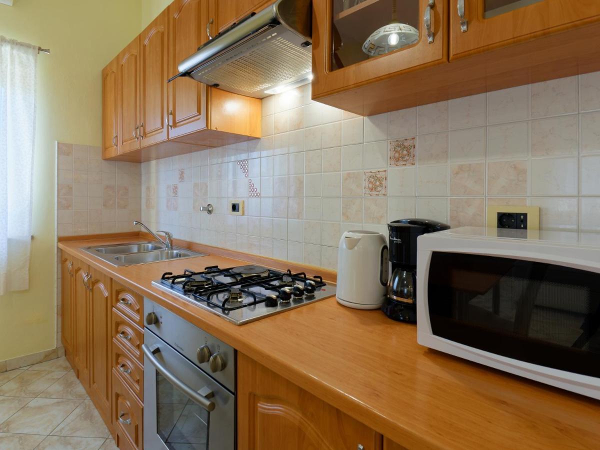 Apartments Belvedere By Rent Istria Plovanija Екстер'єр фото