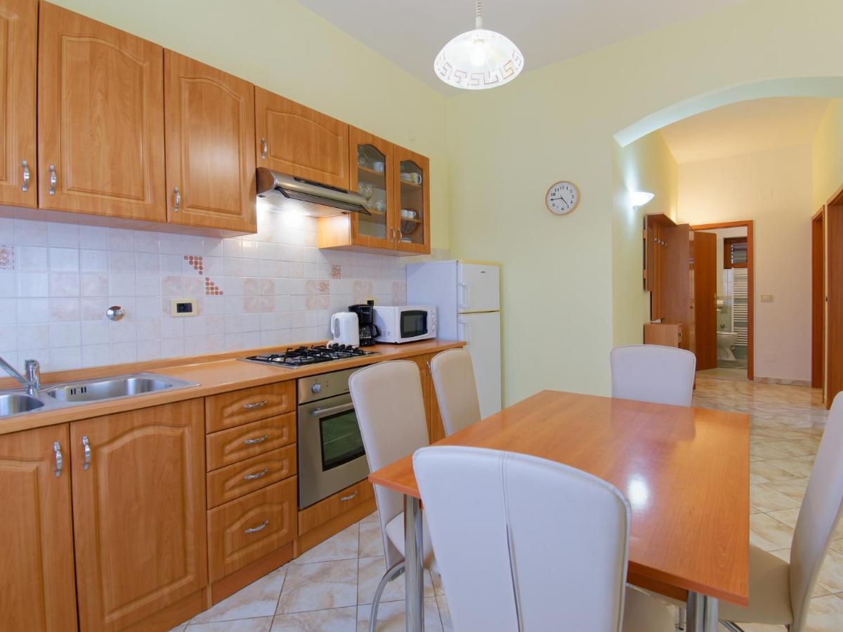 Apartments Belvedere By Rent Istria Plovanija Екстер'єр фото